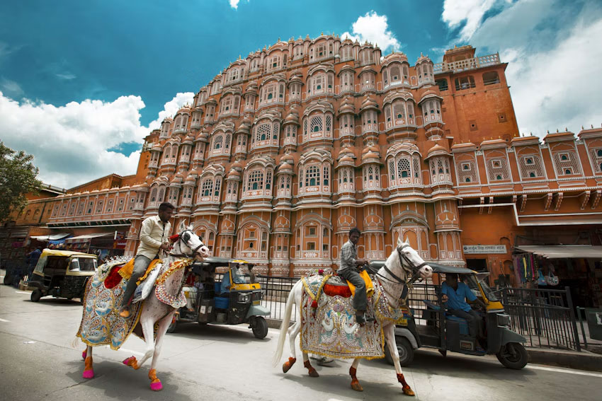 Discover beautiful Indian destinations
